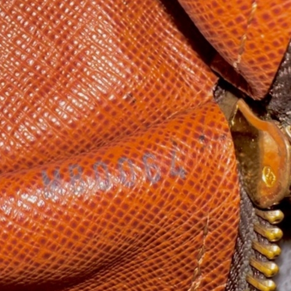 🎁Louis Vuitton Papillion 30 Monogram Canvas Cylindrical Barrel Bag - Picture 2 of 11